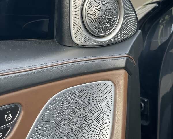 Чорний Мерседес С Клас, об'ємом двигуна 4.66 л та пробігом 201 тис. км за 26000 $, фото 23 на Automoto.ua