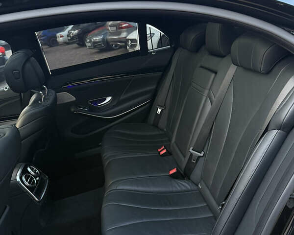 Черный Мерседес С Класс, объемом двигателя 4.66 л и пробегом 170 тыс. км за 32500 $, фото 33 на Automoto.ua