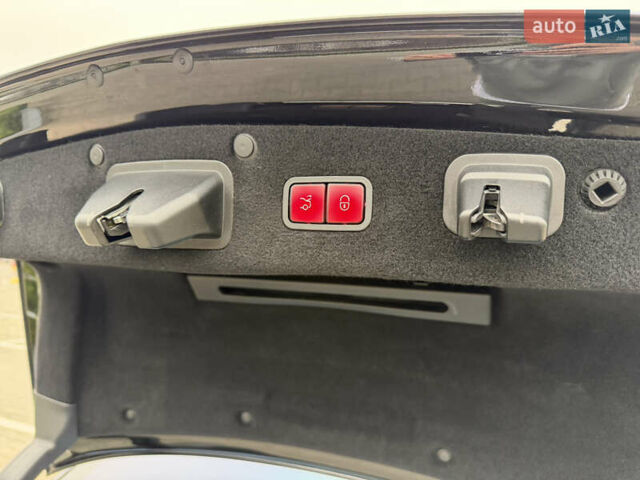 Черный Мерседес С Класс, объемом двигателя 2.99 л и пробегом 109 тыс. км за 45000 $, фото 45 на Automoto.ua