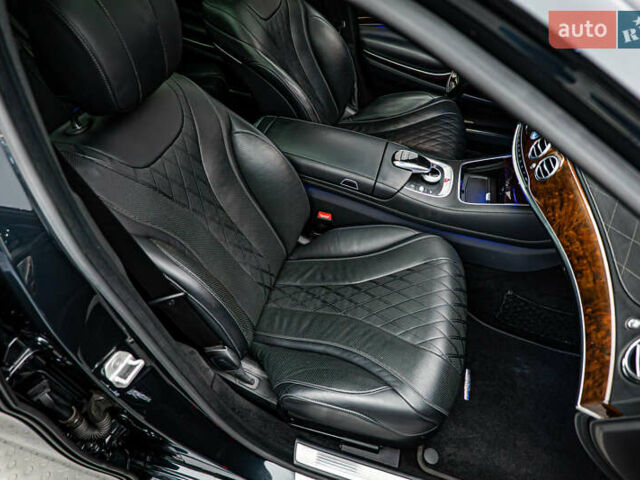 Чорний Мерседес С Клас, об'ємом двигуна 4.7 л та пробігом 158 тис. км за 34806 $, фото 21 на Automoto.ua