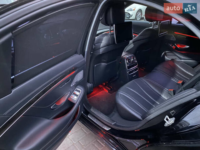 Черный Мерседес С Класс, объемом двигателя 2.99 л и пробегом 176 тыс. км за 34000 $, фото 2 на Automoto.ua