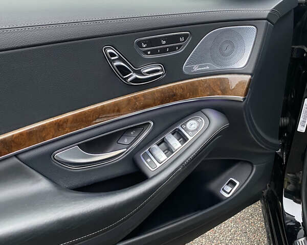 Чорний Мерседес С Клас, об'ємом двигуна 4.7 л та пробігом 230 тис. км за 26000 $, фото 15 на Automoto.ua