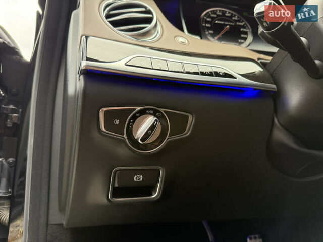 Чорний Мерседес С Клас, об'ємом двигуна 5.46 л та пробігом 120 тис. км за 39900 $, фото 56 на Automoto.ua