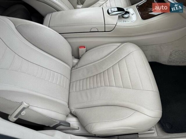 Черный Мерседес С Класс, объемом двигателя 4.66 л и пробегом 137 тыс. км за 32900 $, фото 15 на Automoto.ua