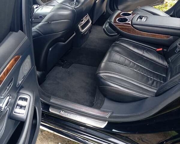 Черный Мерседес С Класс, объемом двигателя 4.66 л и пробегом 225 тыс. км за 35000 $, фото 2 на Automoto.ua