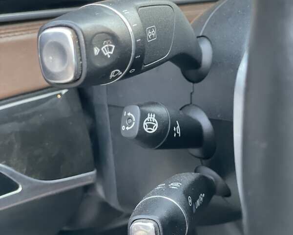 Чорний Мерседес С Клас, об'ємом двигуна 4.66 л та пробігом 201 тис. км за 26000 $, фото 20 на Automoto.ua