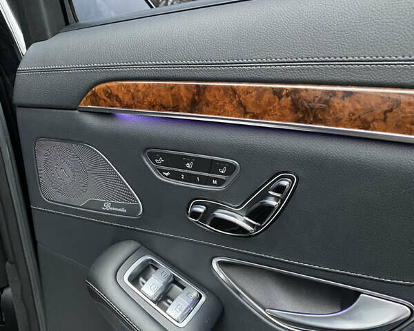 Чорний Мерседес С Клас, об'ємом двигуна 4.7 л та пробігом 230 тис. км за 26000 $, фото 3 на Automoto.ua