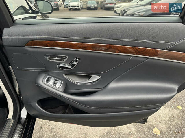 Чорний Мерседес С Клас, об'ємом двигуна 4.7 л та пробігом 113 тис. км за 35000 $, фото 15 на Automoto.ua