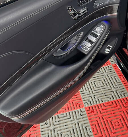 Чорний Мерседес С Клас, об'ємом двигуна 4.7 л та пробігом 122 тис. км за 33100 $, фото 84 на Automoto.ua