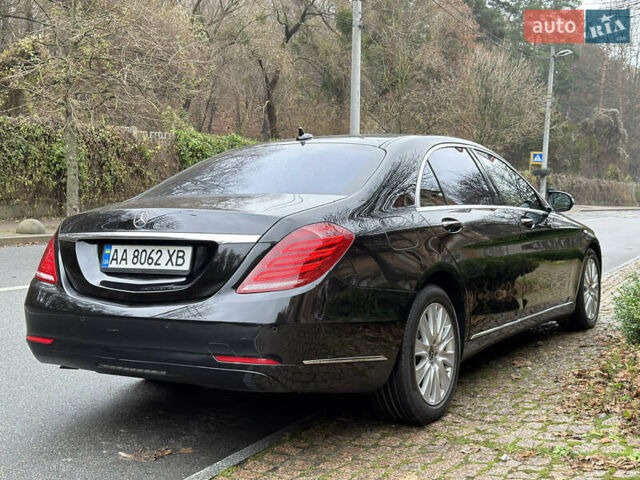 Черный Мерседес С Класс, объемом двигателя 2.99 л и пробегом 267 тыс. км за 30000 $, фото 4 на Automoto.ua