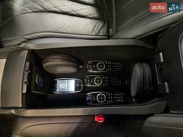 Черный Мерседес С Класс, объемом двигателя 4.66 л и пробегом 211 тыс. км за 31700 $, фото 60 на Automoto.ua