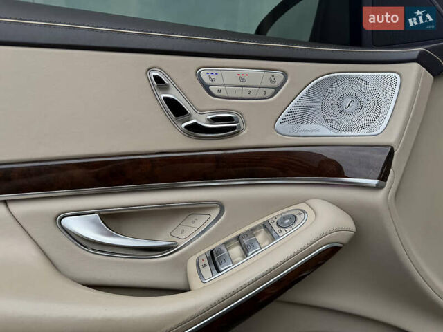 Чорний Мерседес С Клас, об'ємом двигуна 5 л та пробігом 95 тис. км за 39555 $, фото 53 на Automoto.ua
