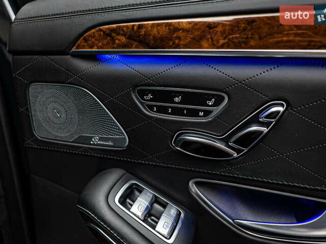 Чорний Мерседес С Клас, об'ємом двигуна 4.7 л та пробігом 158 тис. км за 34806 $, фото 24 на Automoto.ua