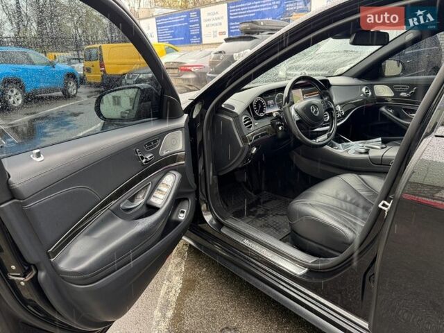 Чорний Мерседес С Клас, об'ємом двигуна 3 л та пробігом 313 тис. км за 33999 $, фото 10 на Automoto.ua