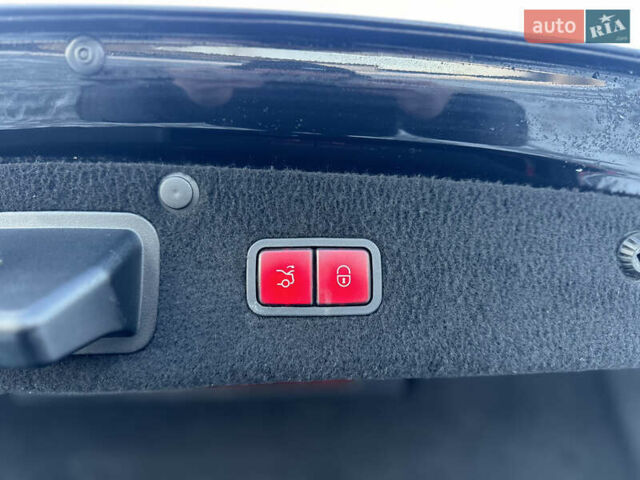 Черный Мерседес С Класс, объемом двигателя 2.14 л и пробегом 237 тыс. км за 38500 $, фото 132 на Automoto.ua