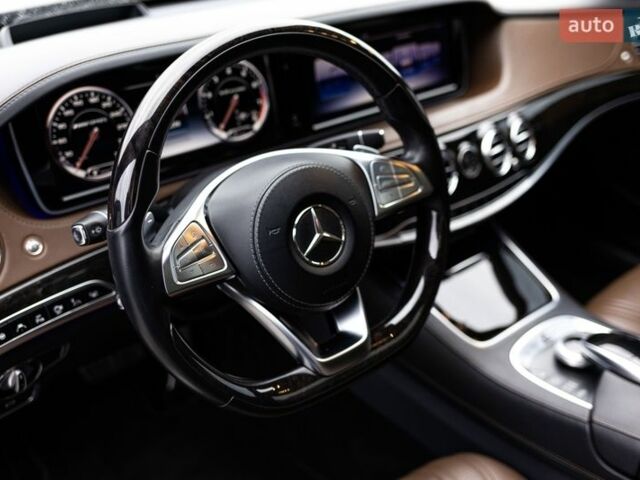 Черный Мерседес С Класс, объемом двигателя 5.46 л и пробегом 122 тыс. км за 42500 $, фото 56 на Automoto.ua