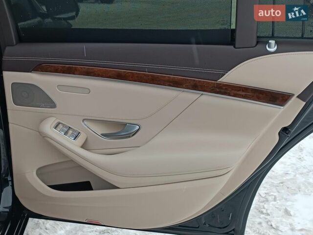 Черный Мерседес С Класс, объемом двигателя 4.7 л и пробегом 166 тыс. км за 32000 $, фото 63 на Automoto.ua