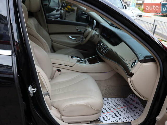 Черный Мерседес С Класс, объемом двигателя 4.7 л и пробегом 164 тыс. км за 35900 $, фото 50 на Automoto.ua