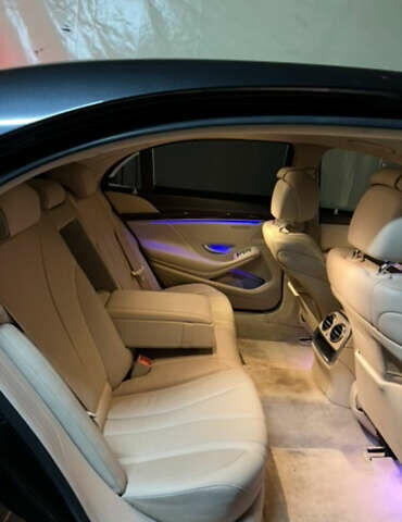 Черный Мерседес С Класс, объемом двигателя 4.66 л и пробегом 205 тыс. км за 30000 $, фото 23 на Automoto.ua