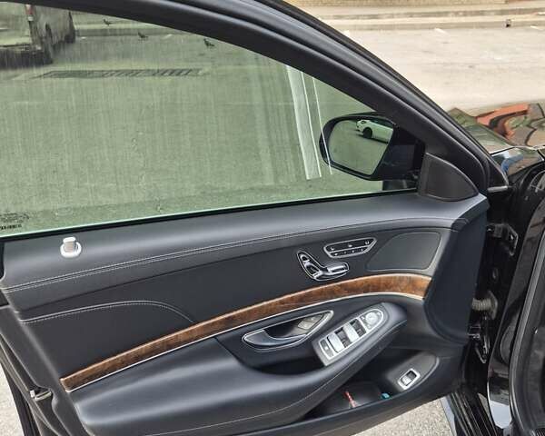 Черный Мерседес С Класс, объемом двигателя 4.66 л и пробегом 162 тыс. км за 33000 $, фото 8 на Automoto.ua