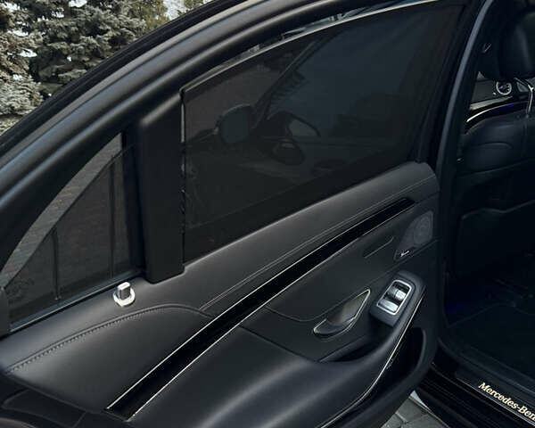 Черный Мерседес С Класс, объемом двигателя 4.66 л и пробегом 170 тыс. км за 32500 $, фото 32 на Automoto.ua