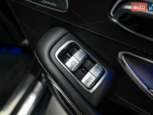 Чорний Мерседес С Клас, об'ємом двигуна 4.7 л та пробігом 158 тис. км за 34806 $, фото 25 на Automoto.ua