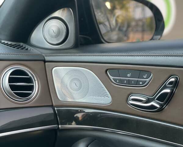 Чорний Мерседес С Клас, об'ємом двигуна 4.66 л та пробігом 201 тис. км за 26000 $, фото 9 на Automoto.ua