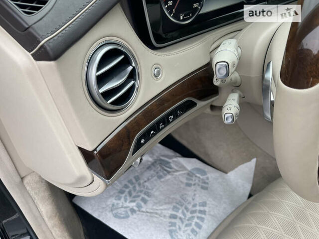 Черный Мерседес С Класс, объемом двигателя 4.7 л и пробегом 160 тыс. км за 39900 $, фото 24 на Automoto.ua