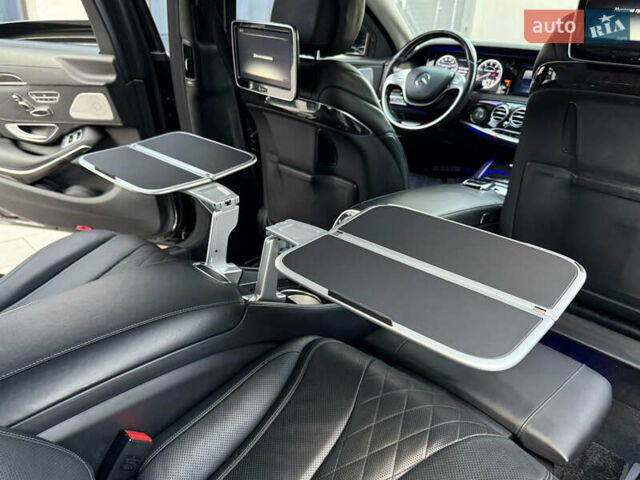 Черный Мерседес С Класс, объемом двигателя 5.98 л и пробегом 89 тыс. км за 215000 $, фото 86 на Automoto.ua