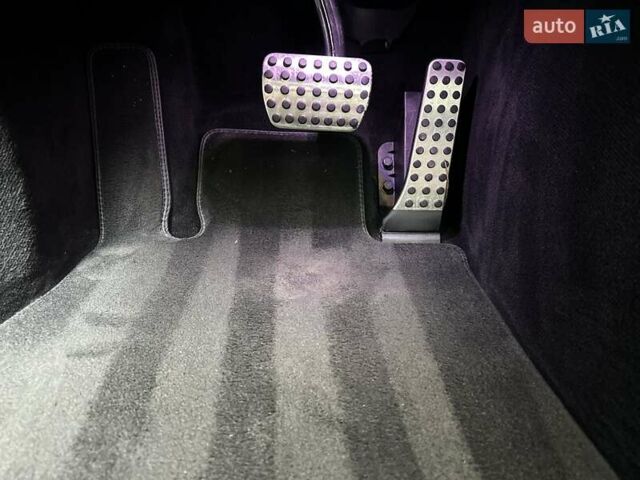 Черный Мерседес С Класс, объемом двигателя 5.46 л и пробегом 160 тыс. км за 56000 $, фото 54 на Automoto.ua