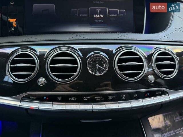 Чорний Мерседес С Клас, об'ємом двигуна 5.98 л та пробігом 89 тис. км за 215000 $, фото 97 на Automoto.ua