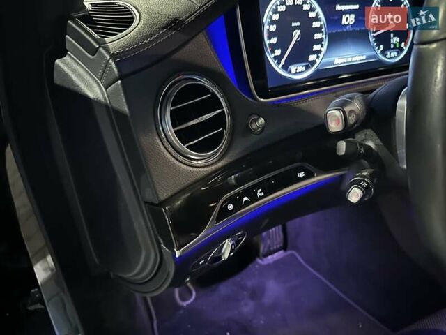 Чорний Мерседес С Клас, об'ємом двигуна 3 л та пробігом 295 тис. км за 29850 $, фото 6 на Automoto.ua