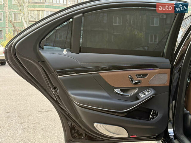 Чорний Мерседес С Клас, об'ємом двигуна 2.99 л та пробігом 97 тис. км за 50000 $, фото 42 на Automoto.ua