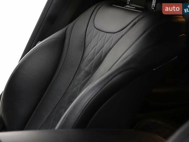 Черный Мерседес С Класс, объемом двигателя 4.66 л и пробегом 100 тыс. км за 42800 $, фото 69 на Automoto.ua