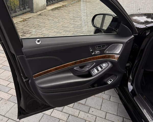 Черный Мерседес С Класс, объемом двигателя 4.66 л и пробегом 119 тыс. км за 47999 $, фото 8 на Automoto.ua