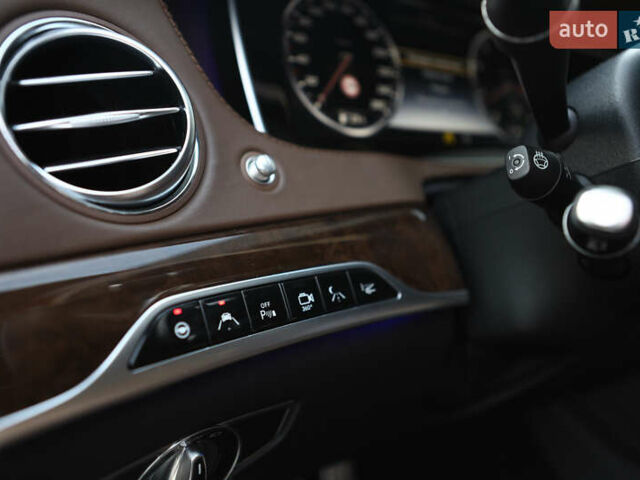 Черный Мерседес С Класс, объемом двигателя 4.66 л и пробегом 210 тыс. км за 32900 $, фото 17 на Automoto.ua