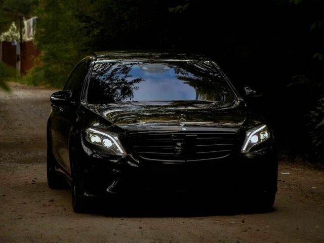 Чорний Мерседес С Клас, об'ємом двигуна 3 л та пробігом 85 тис. км за 24900 $, фото 2 на Automoto.ua