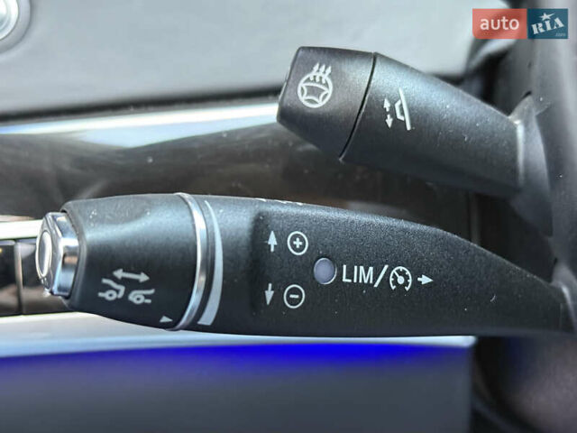 Черный Мерседес С Класс, объемом двигателя 5.98 л и пробегом 89 тыс. км за 215000 $, фото 94 на Automoto.ua