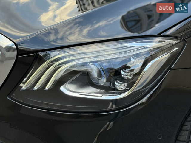 Чорний Мерседес С Клас, об'ємом двигуна 5.98 л та пробігом 89 тис. км за 215000 $, фото 34 на Automoto.ua