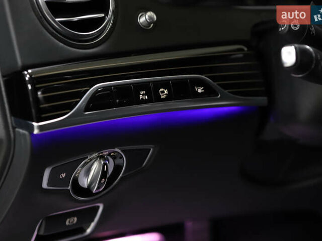 Черный Мерседес С Класс, объемом двигателя 4.66 л и пробегом 100 тыс. км за 42800 $, фото 72 на Automoto.ua