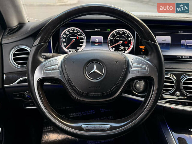 Черный Мерседес С Класс, объемом двигателя 5.98 л и пробегом 89 тыс. км за 215000 $, фото 73 на Automoto.ua