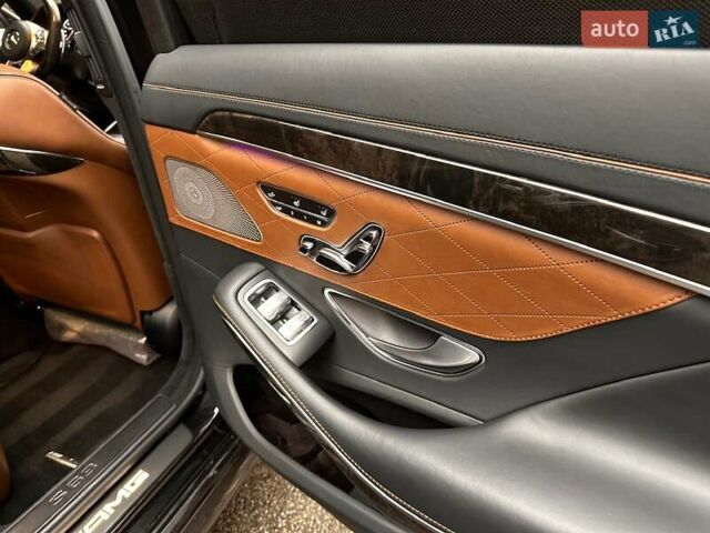 Черный Мерседес С Класс, объемом двигателя 5.46 л и пробегом 160 тыс. км за 56000 $, фото 33 на Automoto.ua