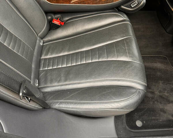 Черный Мерседес С Класс, объемом двигателя 4.66 л и пробегом 119 тыс. км за 47999 $, фото 16 на Automoto.ua