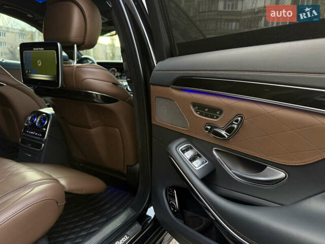 Чорний Мерседес С Клас, об'ємом двигуна 2.99 л та пробігом 97 тис. км за 50000 $, фото 45 на Automoto.ua