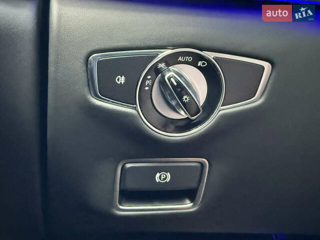 Черный Мерседес С Класс, объемом двигателя 2.99 л и пробегом 229 тыс. км за 43000 $, фото 71 на Automoto.ua