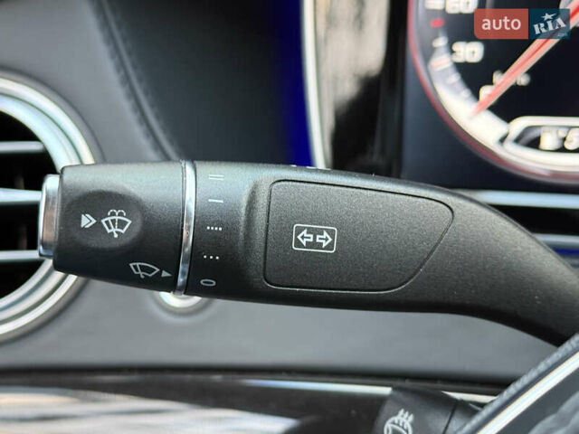 Черный Мерседес С Класс, объемом двигателя 5.98 л и пробегом 89 тыс. км за 215000 $, фото 92 на Automoto.ua