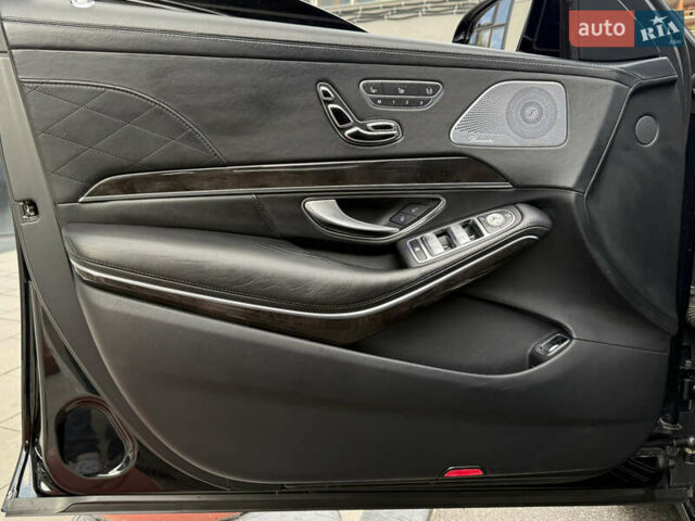 Черный Мерседес С Класс, объемом двигателя 5.98 л и пробегом 89 тыс. км за 215000 $, фото 53 на Automoto.ua