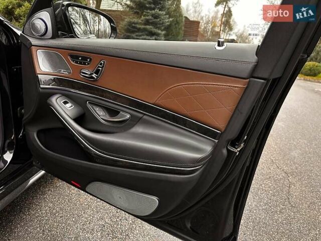 Черный Мерседес С Класс, объемом двигателя 5.46 л и пробегом 160 тыс. км за 56000 $, фото 30 на Automoto.ua