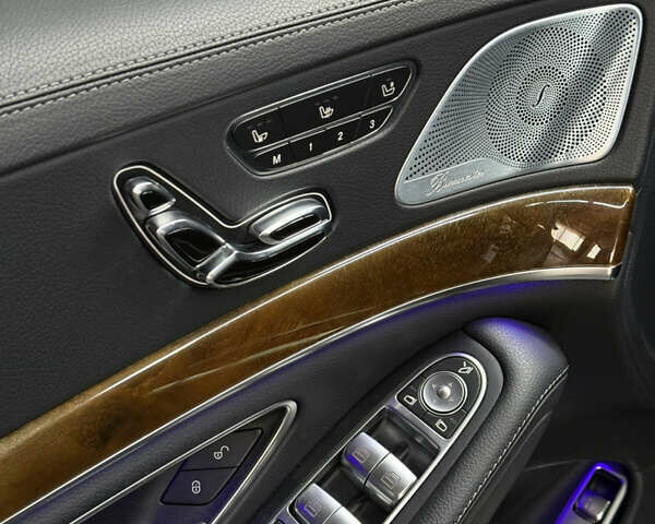 Черный Мерседес С Класс, объемом двигателя 3.5 л и пробегом 124 тыс. км за 39500 $, фото 11 на Automoto.ua