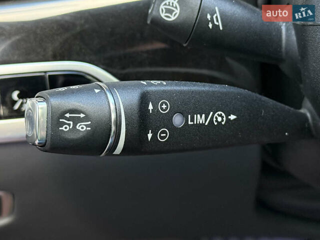 Черный Мерседес С Класс, объемом двигателя 2.99 л и пробегом 229 тыс. км за 43000 $, фото 79 на Automoto.ua